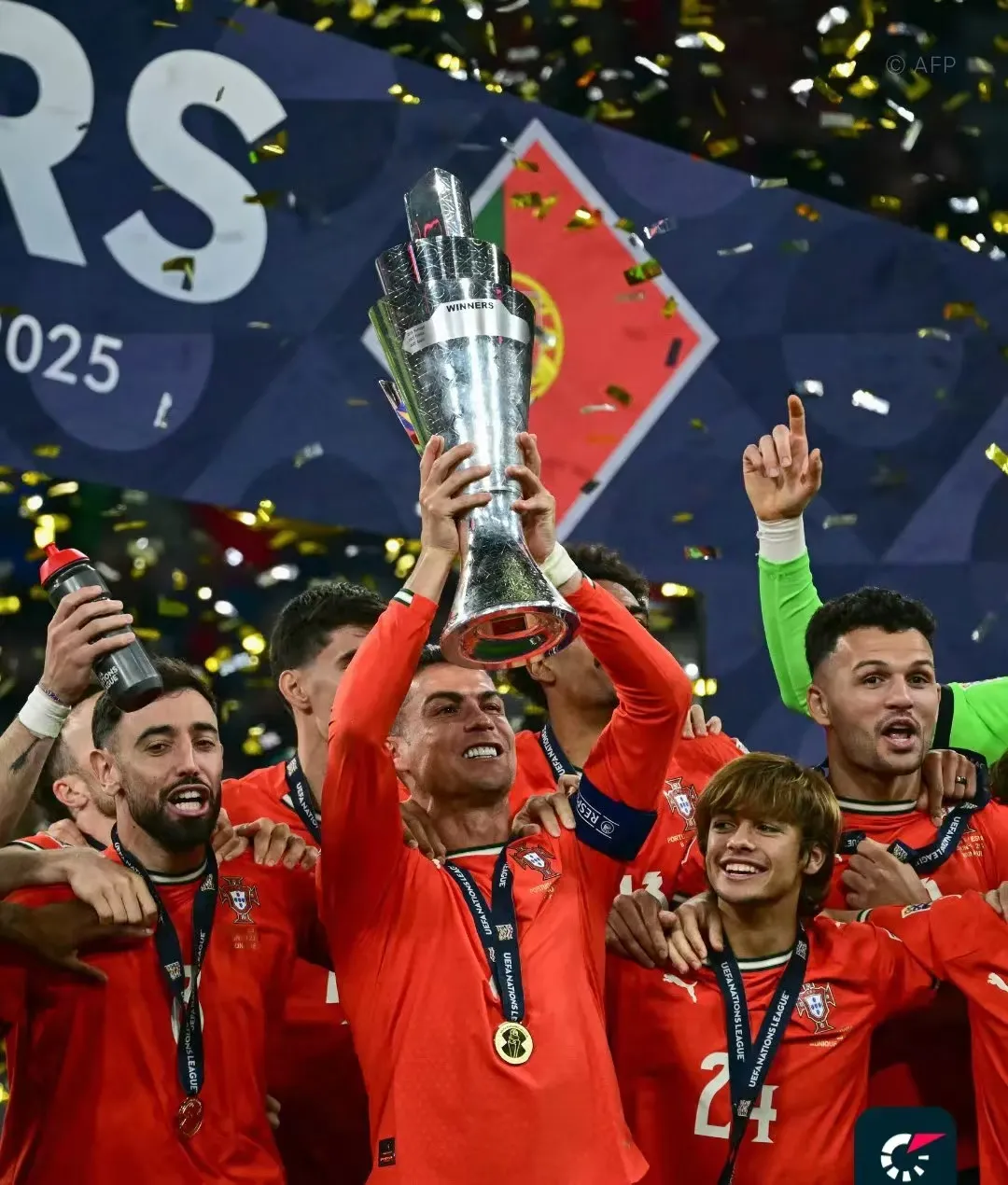 亚博体育官网-葡萄牙体育迎葡超关键赛；加时末段完成体检；底气十足；赛程密集仍需轮换